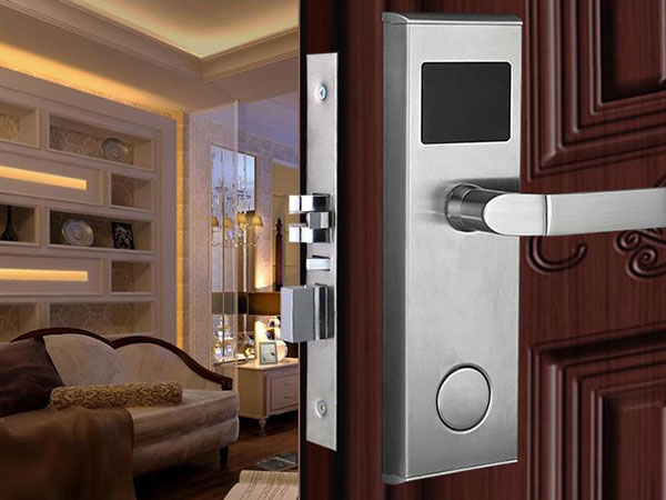 新平24小时上门开锁公司