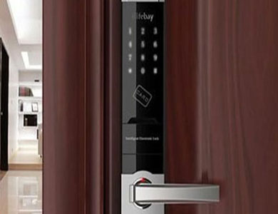 新平24小时上门开锁公司