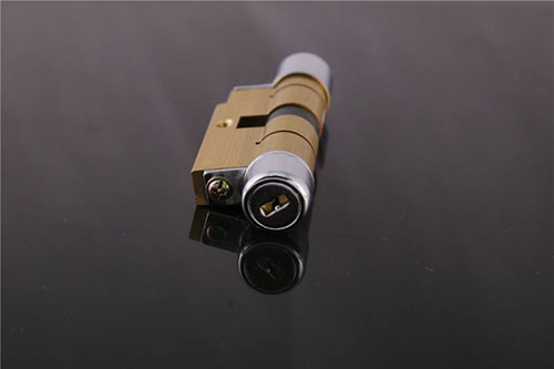 新平24小时上门开锁公司