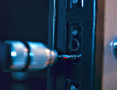 新平24小时上门开锁公司