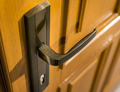 新平24小时上门开锁公司